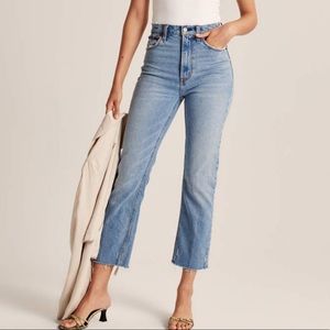 ABERCROMBIE Ultra High Ankle Rise Straight Jean 27